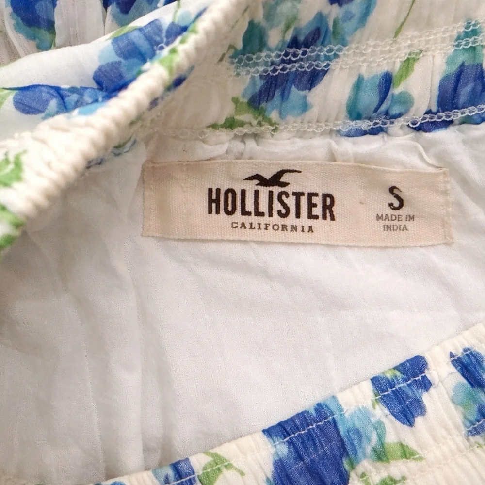 Hollister Y2K Blue Floral Tiered Ruffle Mini Skirt Women’s size Small